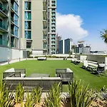 Luxury Designed 1Br In Sobha Creek Vistas