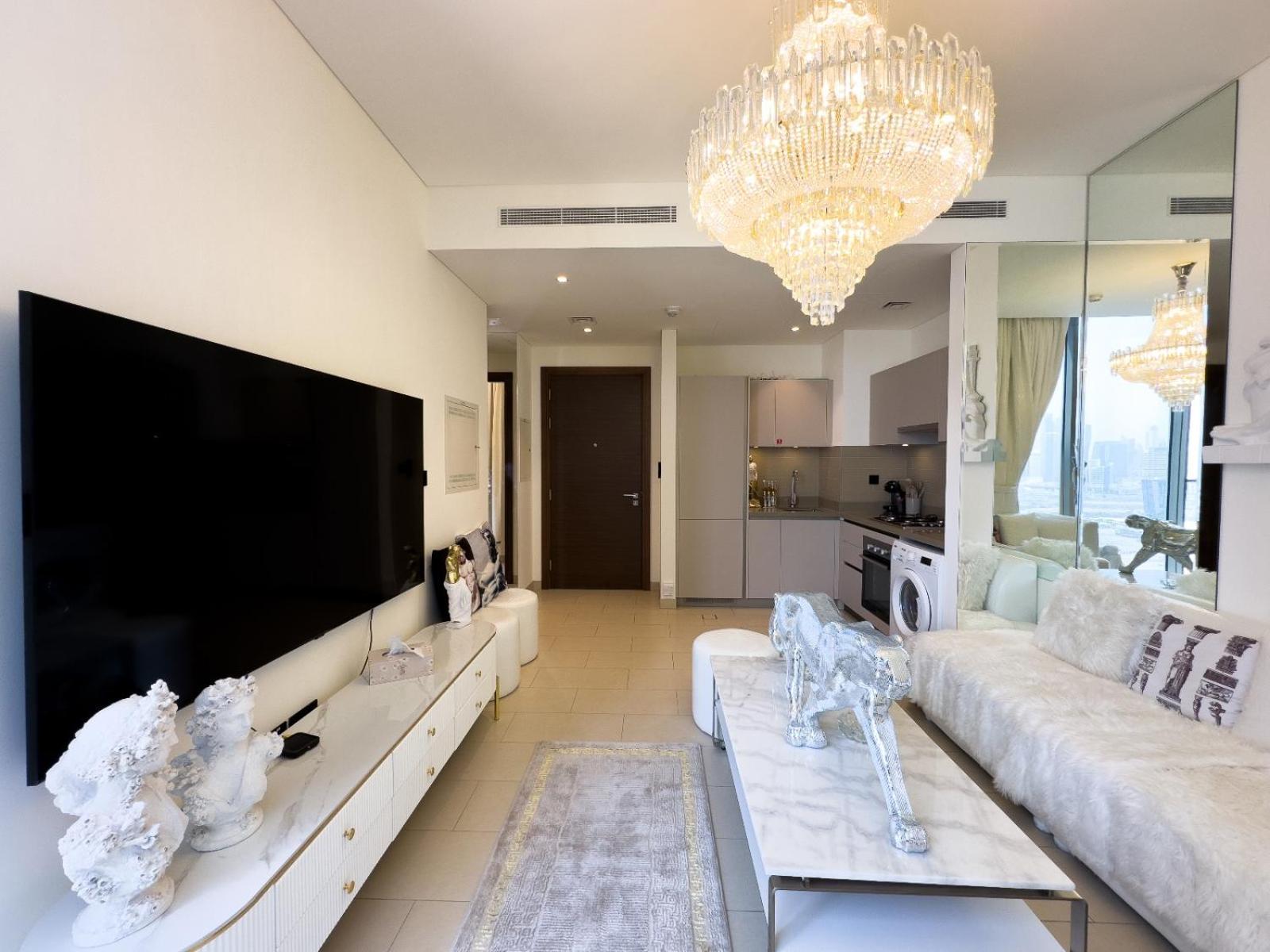 Luxury Designed 1br In Sobha Creek Vistas Dubai